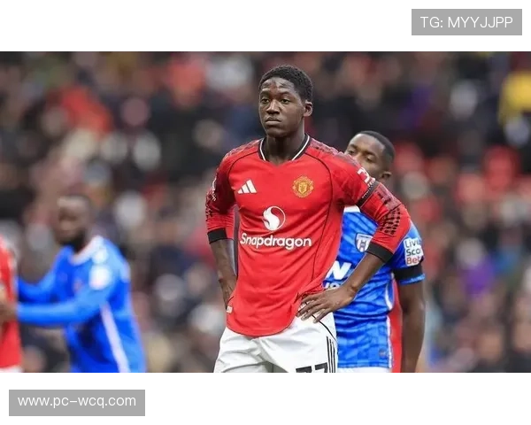 梅努考虑冬窗租借离队，不满在曼联出场时间