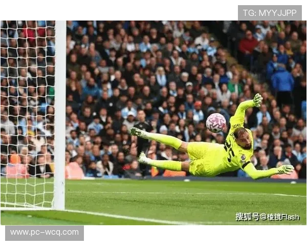 拉门斯屡献神扑,曼联门神成客场取分关键人物 拉门斯屡献神扑,曼联门神成客场取分关键人物